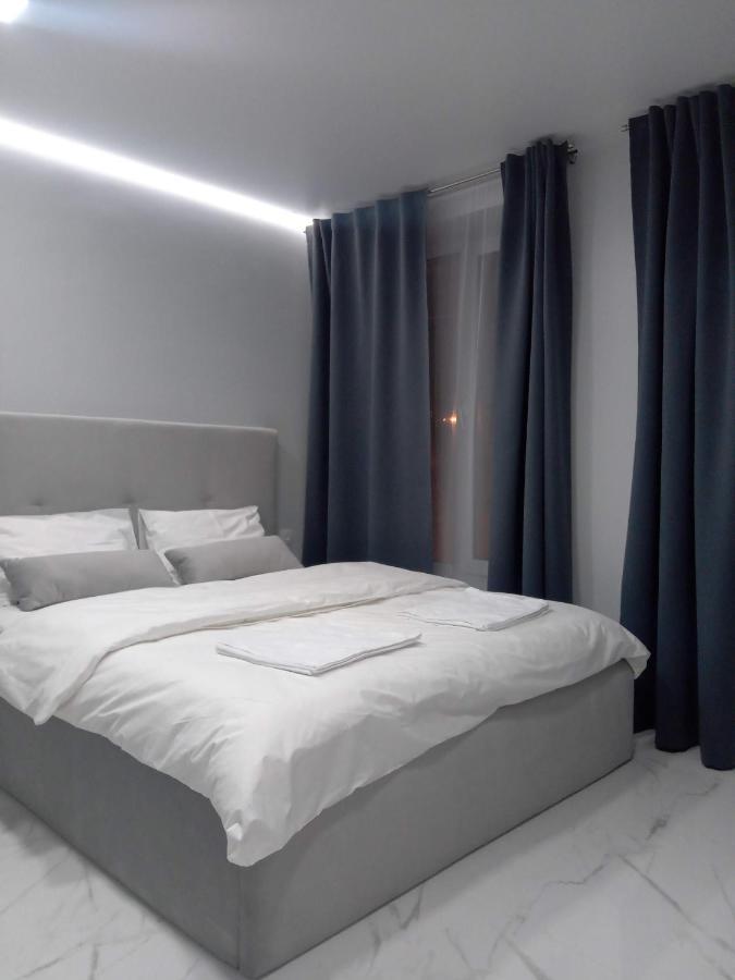 Pure Apartments Vip 4 Leopoli Esterno foto