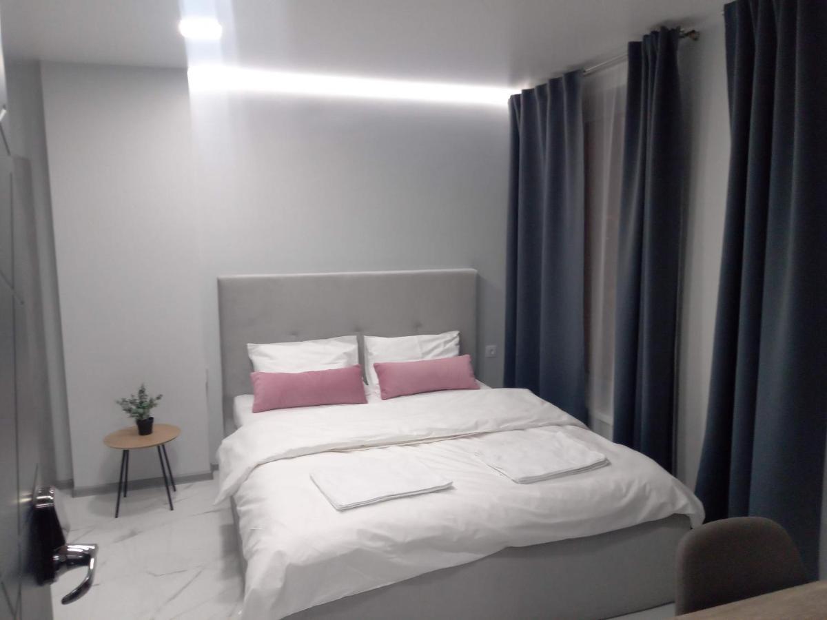 Pure Apartments Vip 4 Leopoli Esterno foto