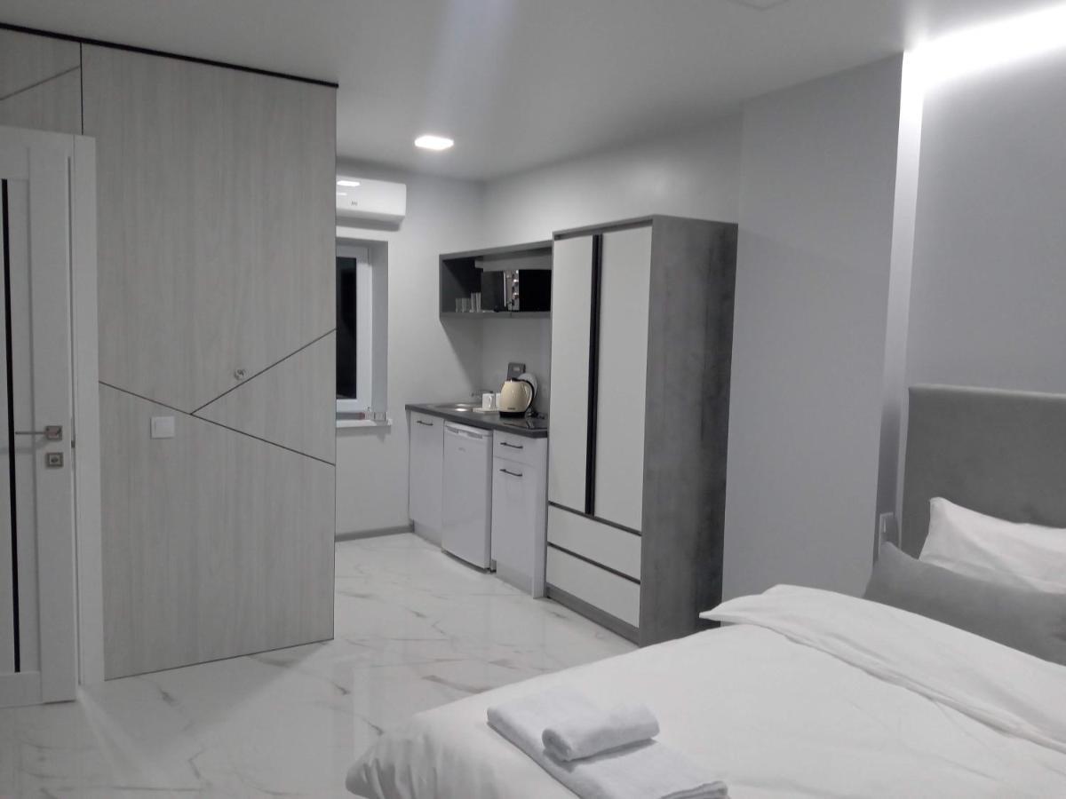 Pure Apartments Vip 4 Leopoli Esterno foto