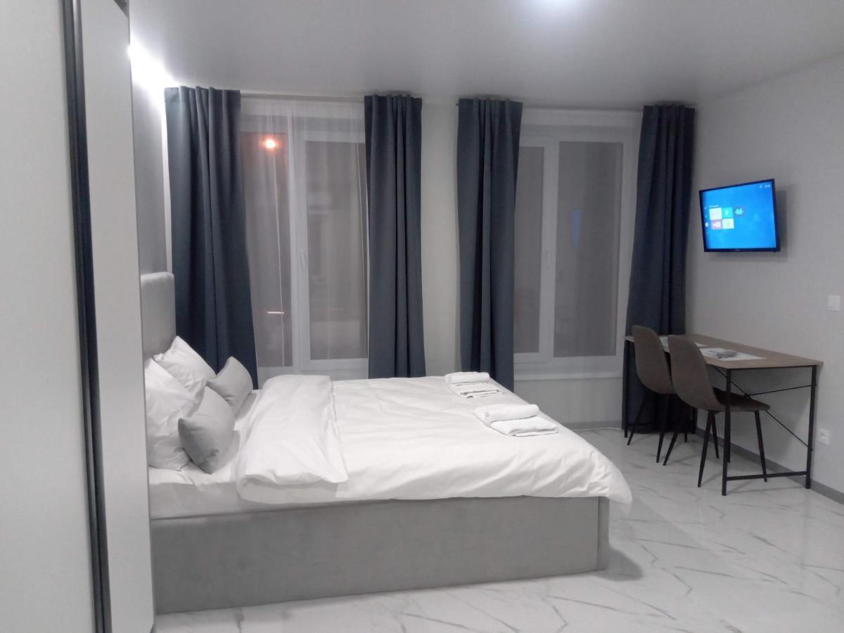 Pure Apartments Vip 4 Leopoli Esterno foto