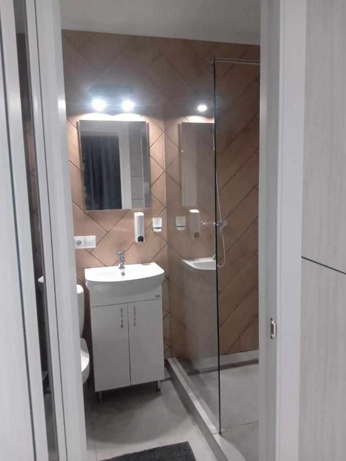Pure Apartments Vip 4 Leopoli Esterno foto